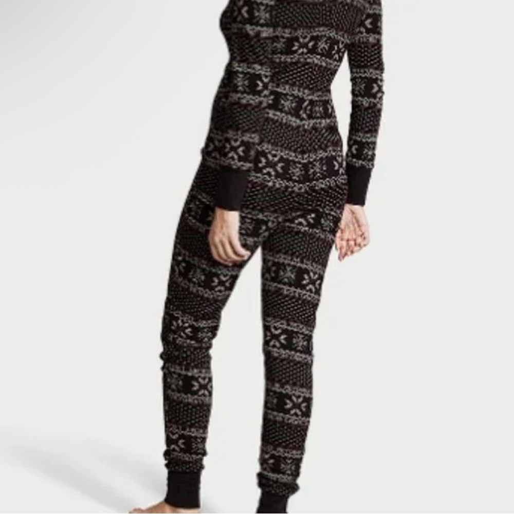 ๐ Victoria's Secret ๐ Stretch Knit Onsie Bodysuit Romper Black Fair Isle Accents - Picture 9 of 10